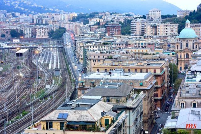 Lambruschini With View - Free Covered Parking Genua