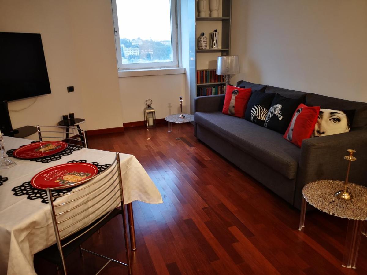 Lambruschini With View - Free Covered Parking Apartment
